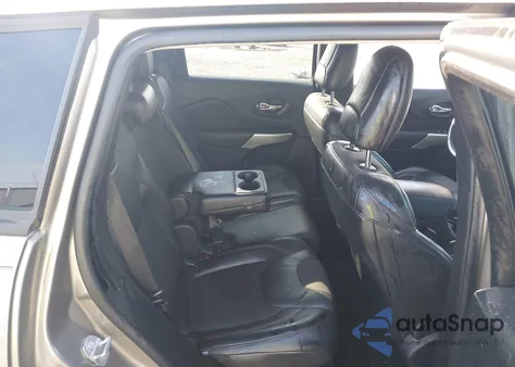 2017 Jeep Cherokee Trailhawk 4X4 z USA, uszkodzony, nr VIN 1C4PJMBS8HW590295